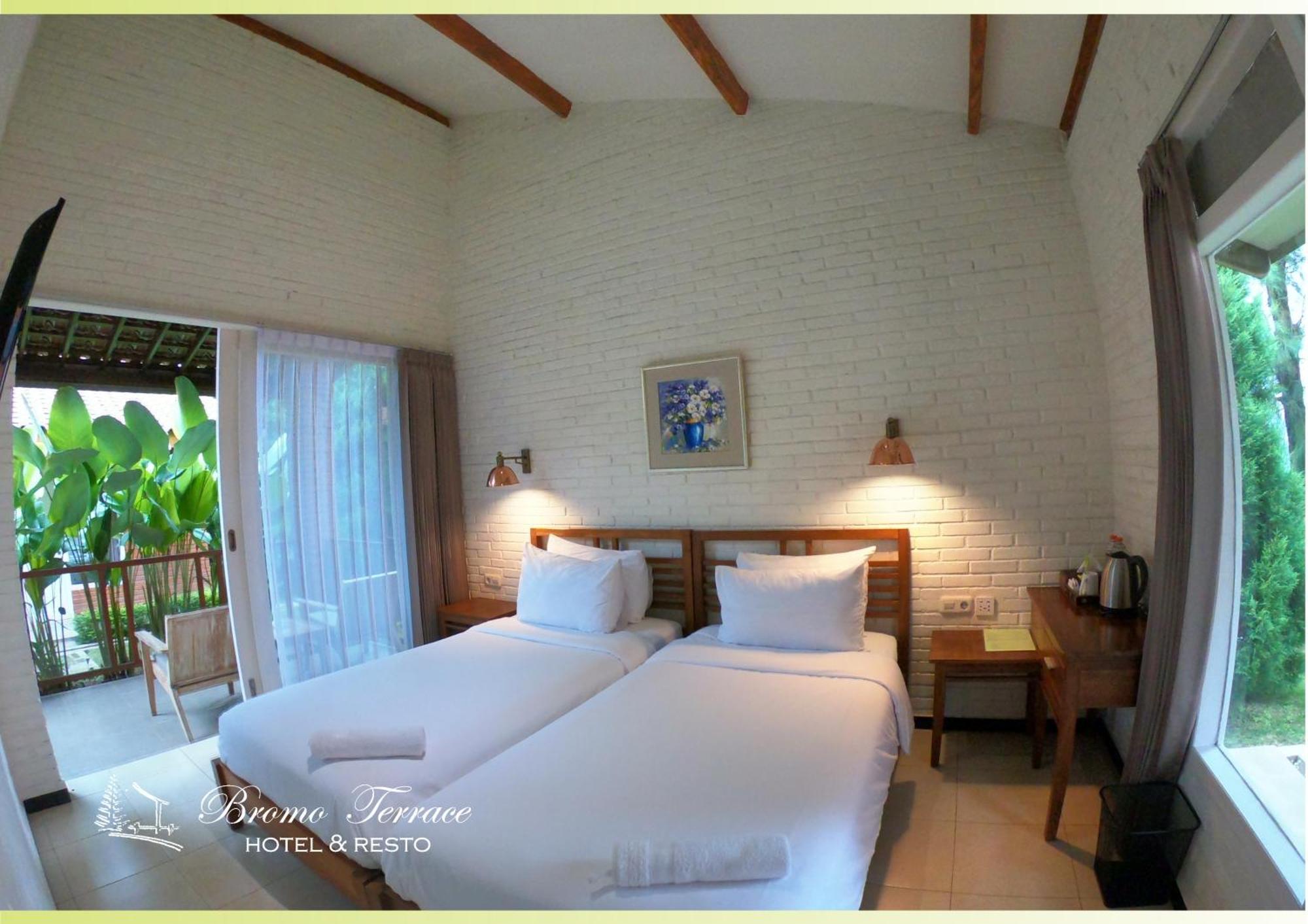 Bromo Terrace Hotel Екстериор снимка